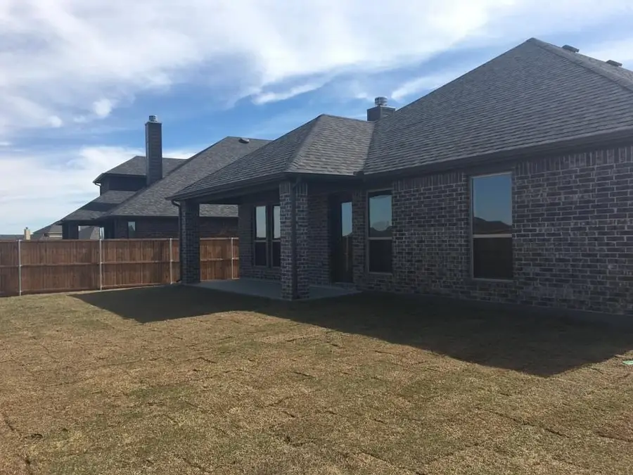 229 Crestlyn Drive, Midlothian, TX 76065 - Image #3