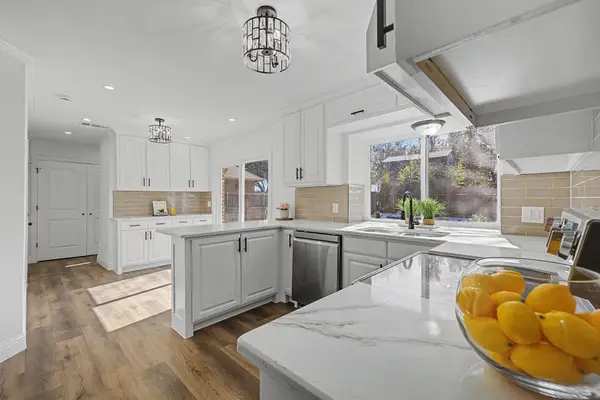 5956 Hilltop Drive, Watauga, TX 76148