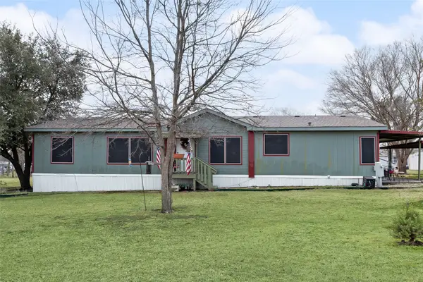 9616 Kelly Lane, Alvarado, TX 76009