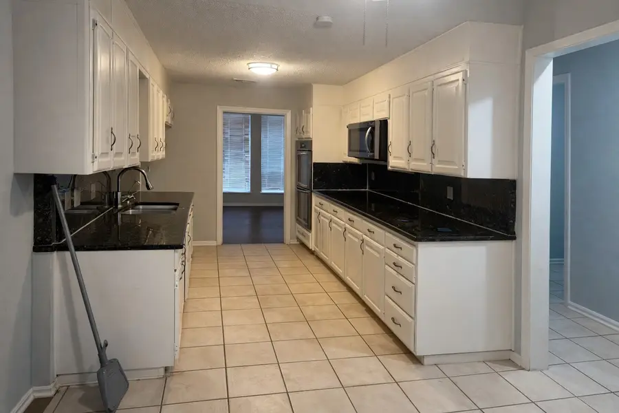 3426 Clearview Drive, San Angelo, TX 76904 - #3