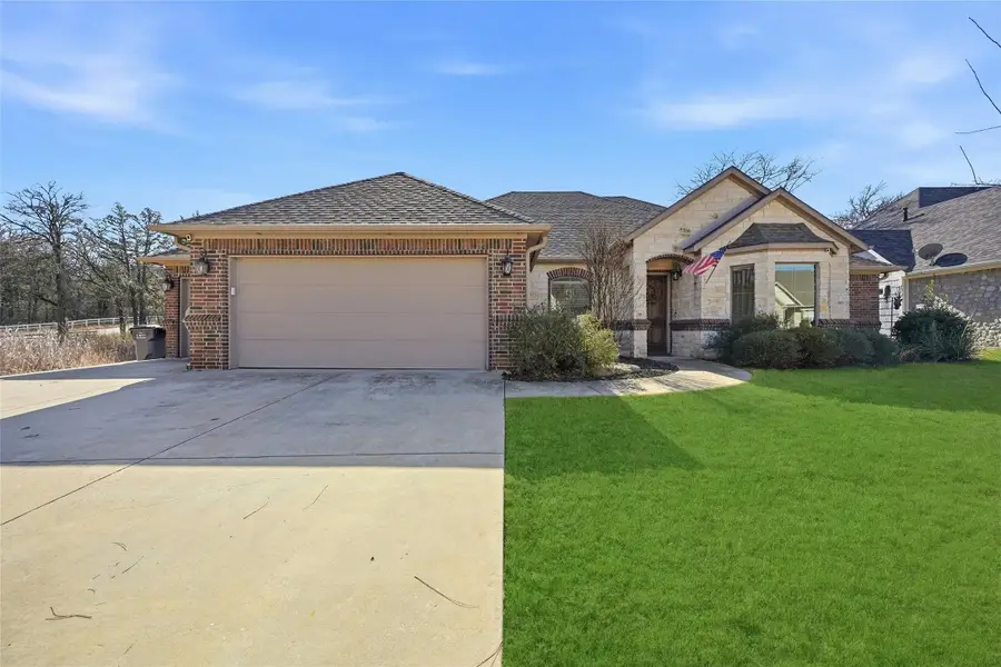 21 Lone Oak Boulevard, Pottsboro, TX 75076 - Image #2