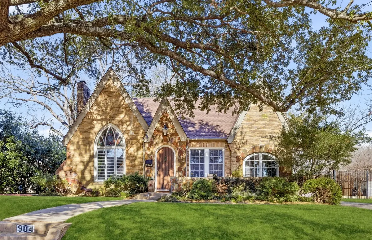 904 Clermont Avenue, Dallas, TX 75223 - #1