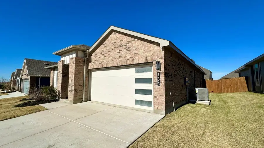 10828 Black Onyx Drive, Crowley, TX 76036 - Image #3