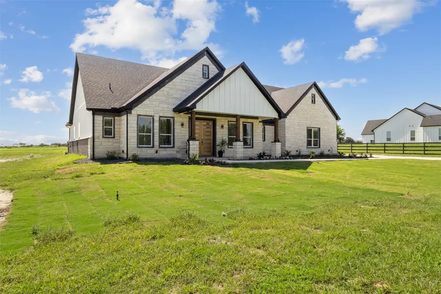 294 County Road 4107, Greenville, TX 75401 - Image #2