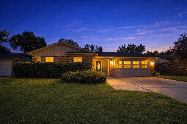 726 Idlewilde Drive, Lewisville, TX 75067