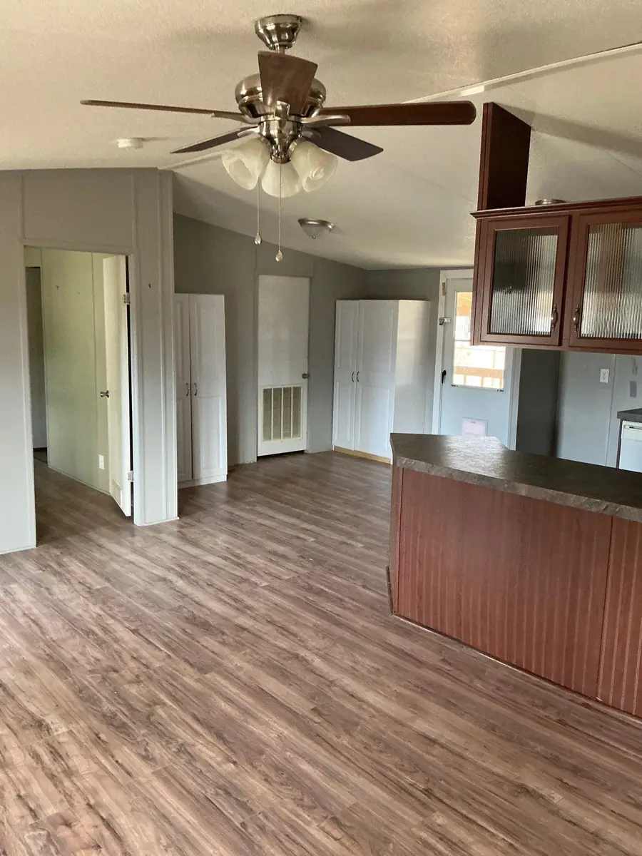 3203 Sunrise Court, Granbury, TX 76048 - Image #3