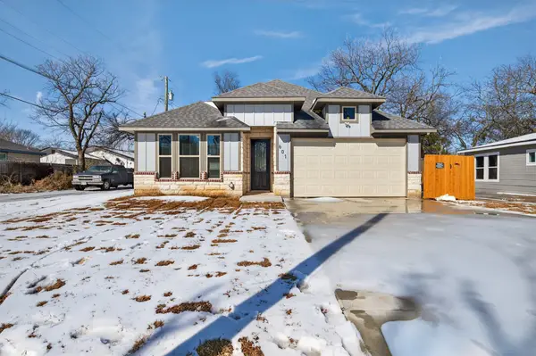 601 E Willingham Street, Cleburne, TX 76031