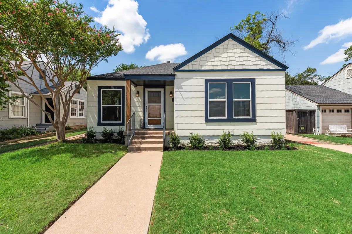 4616 Calmont Avenue, Fort Worth, TX 76107 - Image #1