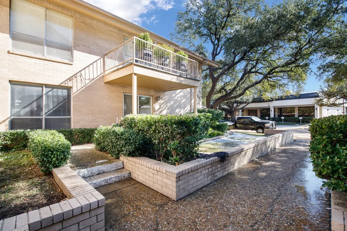 11338 Park Central Place #B, Dallas, TX 75230 - Image #1