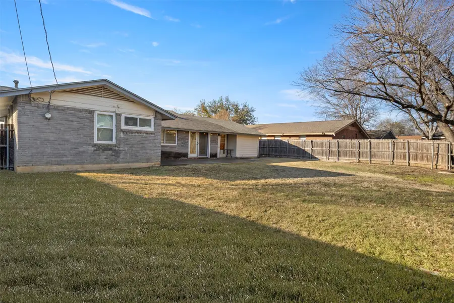 3518 Windsor Street, Irving, TX 75062 - Image #2