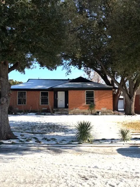 9926 Chireno Street, Dallas, TX 75220