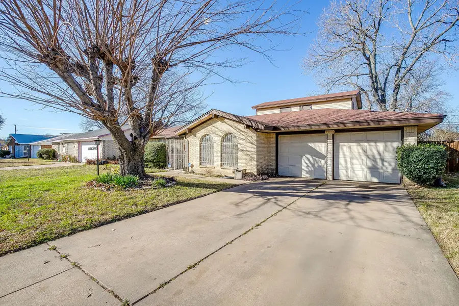 3900 Raphael Street, Fort Worth, TX 76119 - Image #2