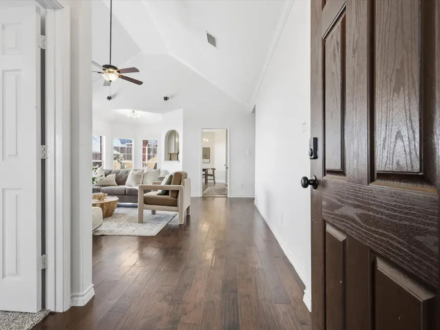 4812 Buckskin Drive, Fort Worth, TX 76137 - Image #2