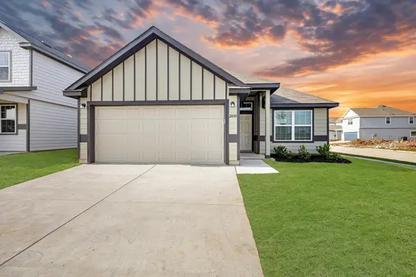 2400 Texas Ash Way, Fort Worth, TX 76123