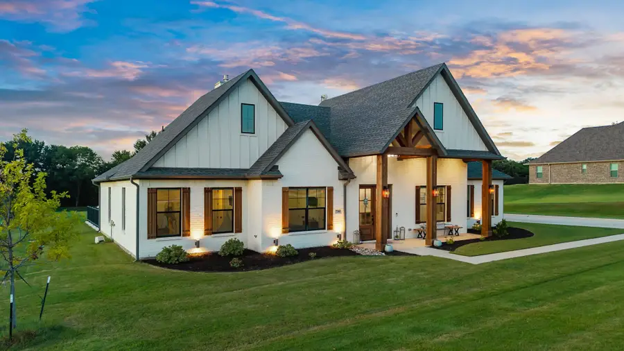 7360 Shady Oak Drive, Aubrey, TX 76227 - Image #2