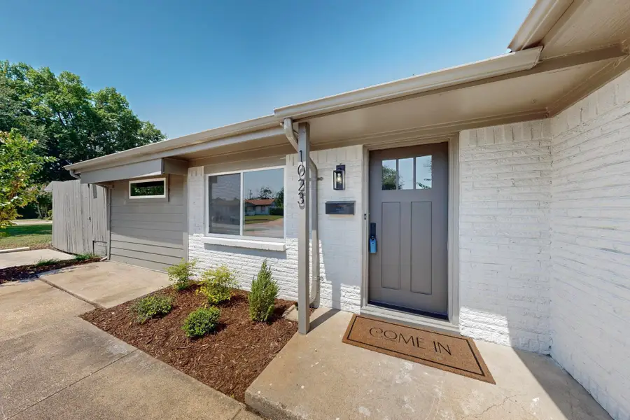 1023 Osceola Trail, Carrollton, TX 75006 - Image #2