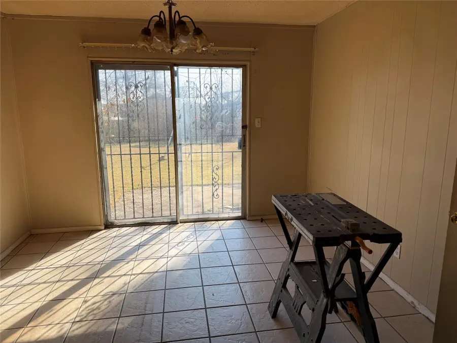 1214 Wintergreen Court, Desoto, TX 75115 - Image #3