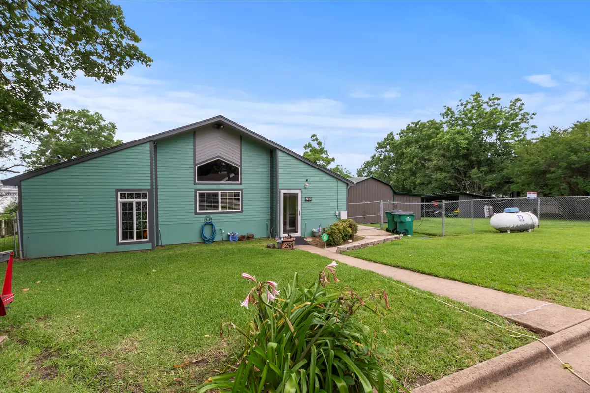 250 Whispering Oaks Trail, Payne Springs, TX 75156 - Image #1