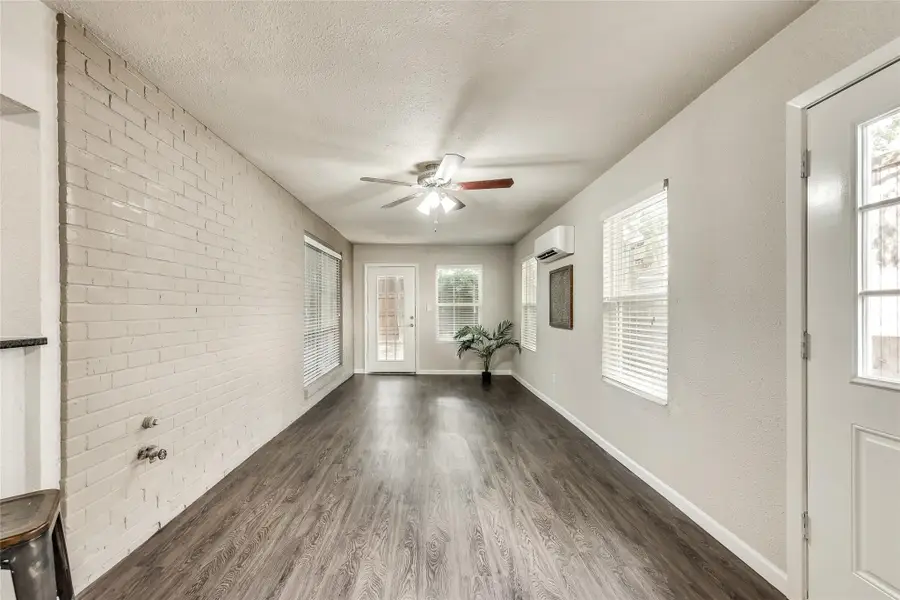 2611 Via Cordova, Carrollton, TX 75006 - Image #3