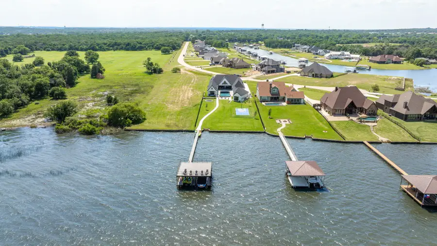 1804 Laguna Bay S, Pelican Bay, TX 76020 - Image #2