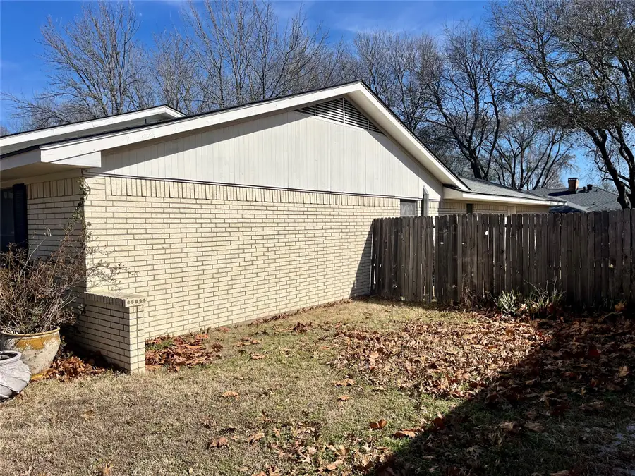 507 Fox Trail, Greenville, TX 75402 - Image #3