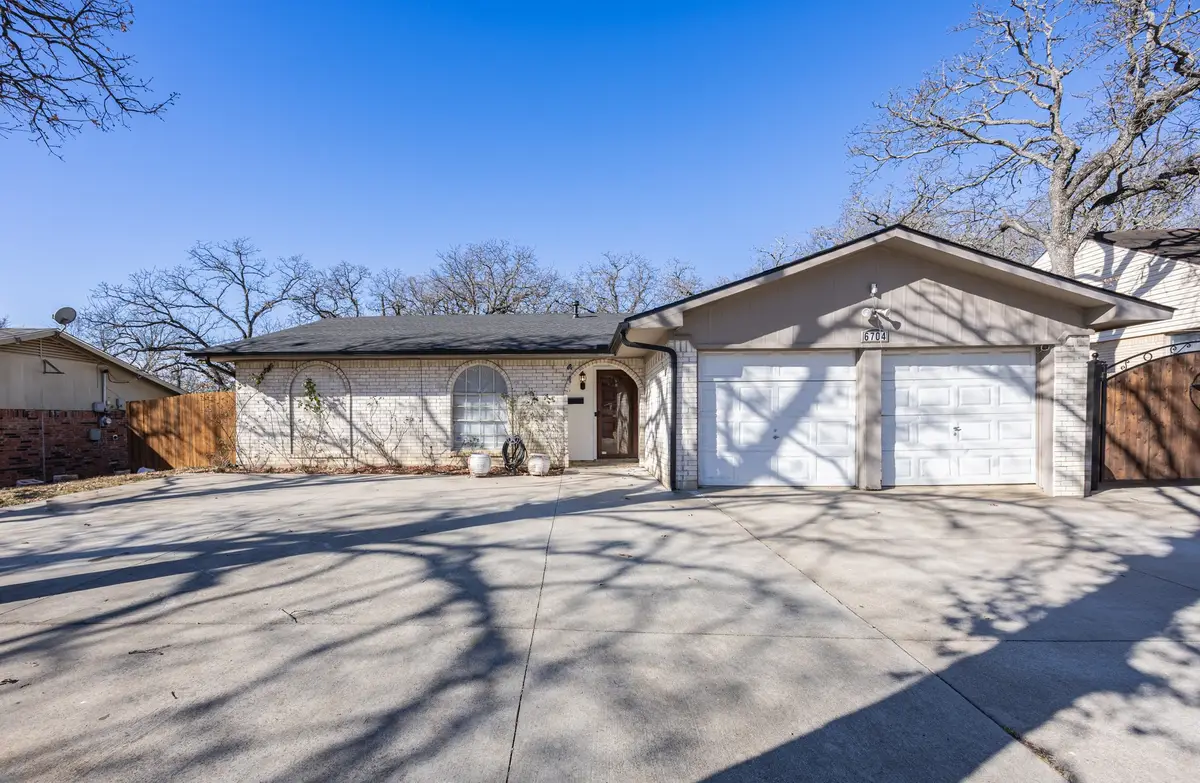 6704 Trailwood Drive, Forest Hill, TX 76140 - Image #1