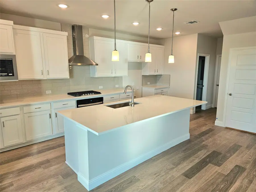 1918 Waterwalk Drive, Rowlett, TX 75088 - Image #2