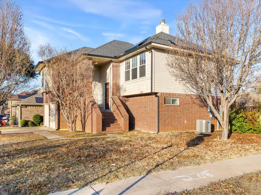 1115 Middlebury Lane, Euless, TX 76040 - Image #3