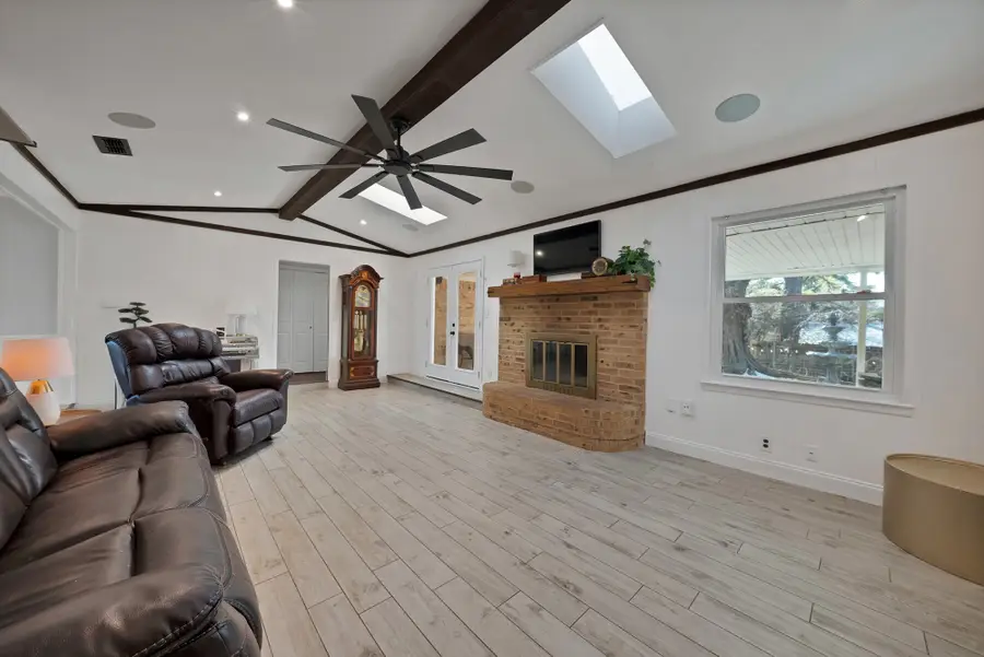 4018 Lynbrook Lane, Arlington, TX 76015 - Image #2