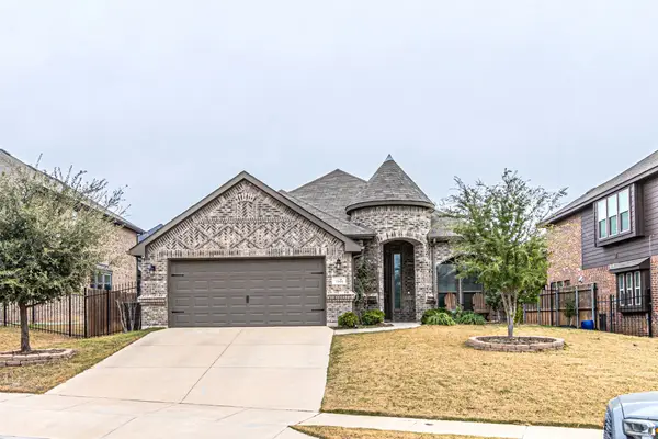 7201 Windy Ridge Drive, Fort Worth, TX 76123