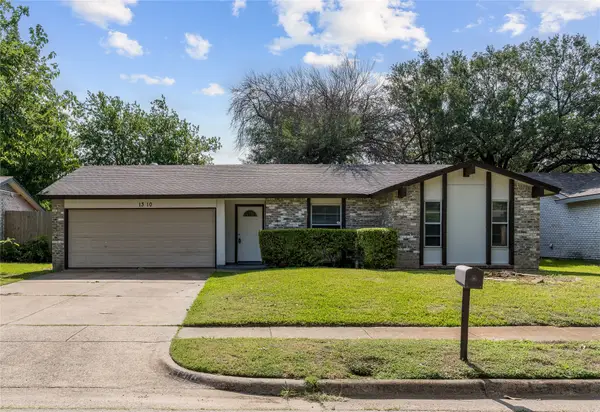 1310 Willowbrook Street, Lancaster, TX 75134