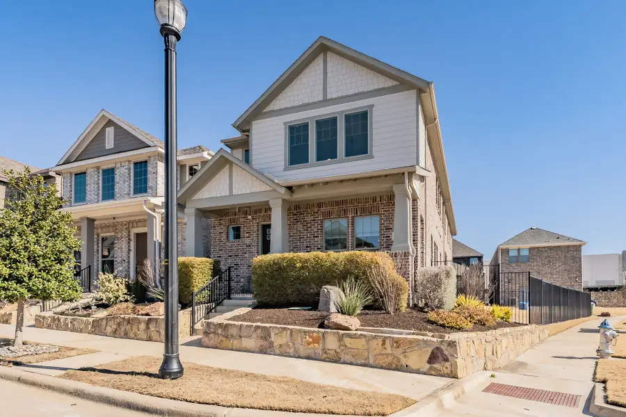 200 Harbor Hills Drive, Flower Mound, TX 75028 - Image #2