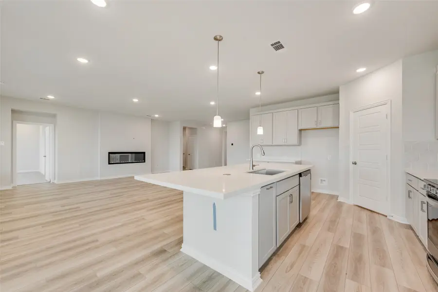 501 Marcus Lane, Crowley, TX 76036 - Image #3