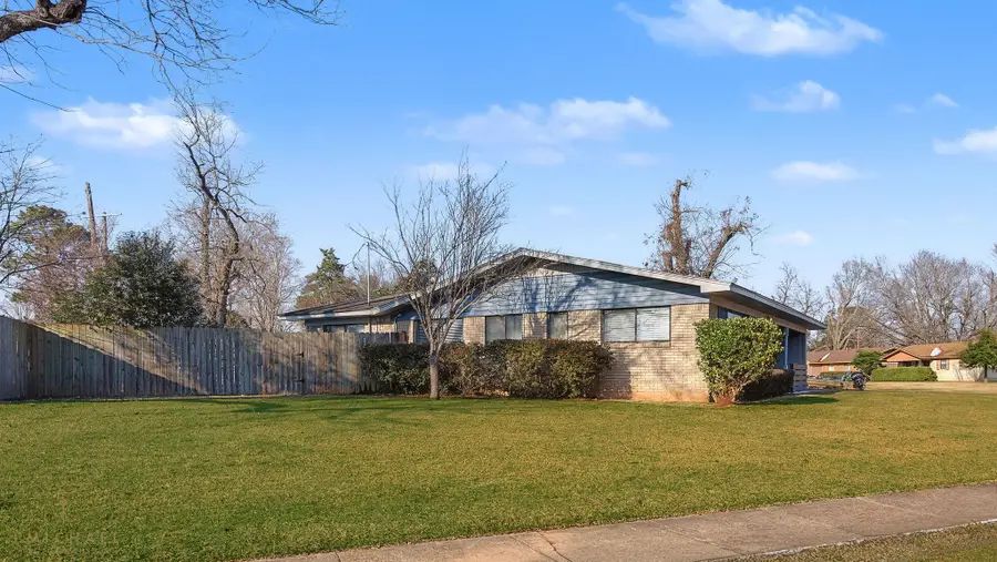 1705 Ray Avenue, Bossier City, LA 71112 - #3