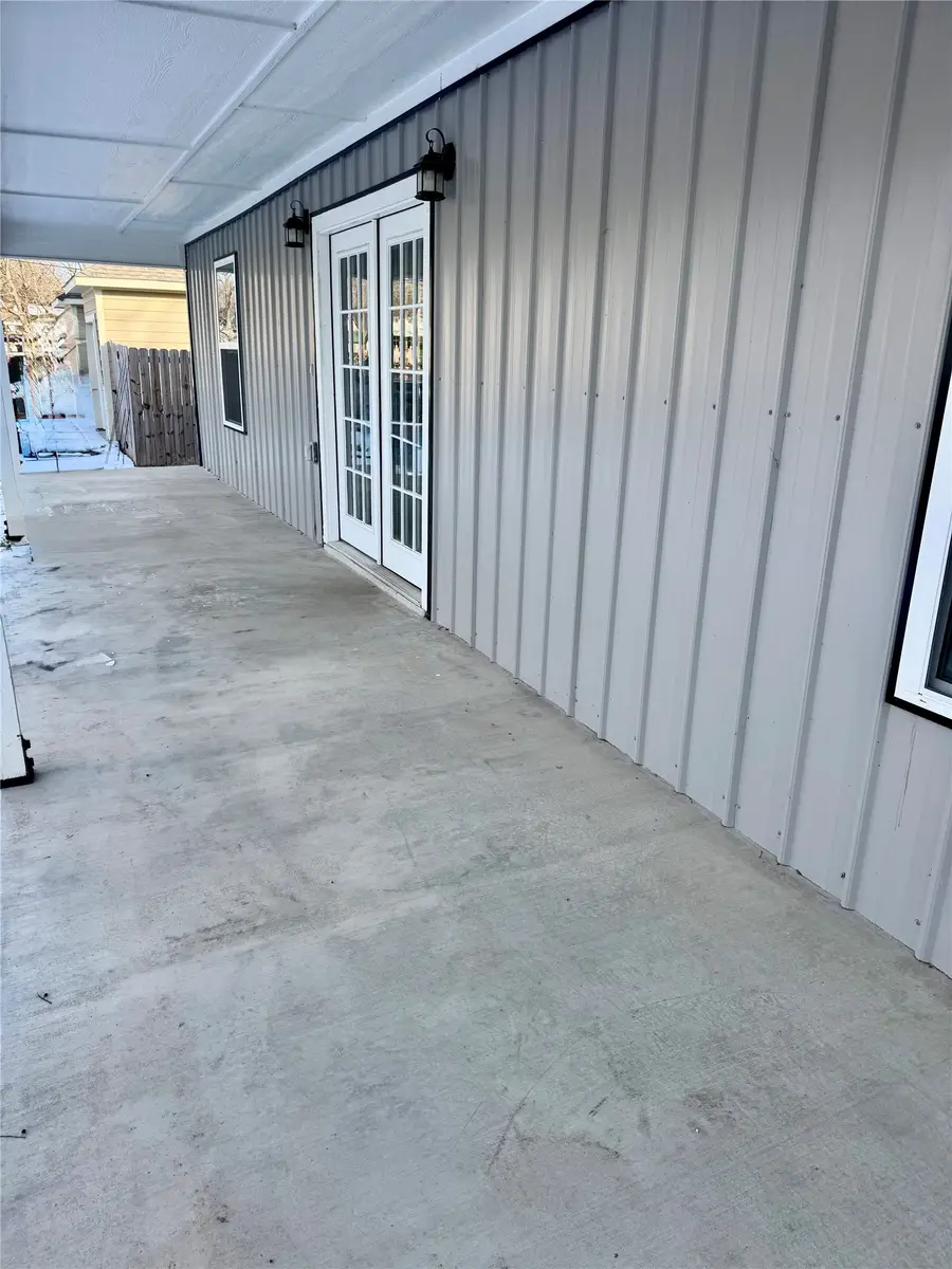 805 S 4th Street, Bonham, TX 75418 - Image #3