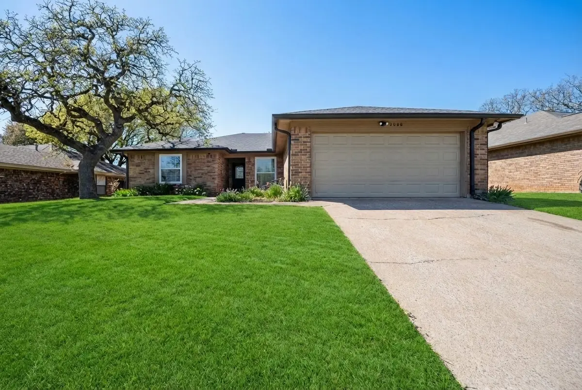 5008 Hawkins Cemetery Road, Arlington, TX 76017 - Image #1