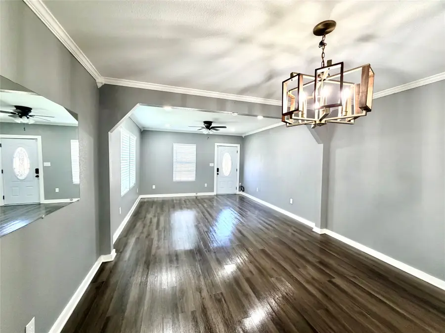 1613 W 11th Avenue, Corsicana, TX 75110 - #3