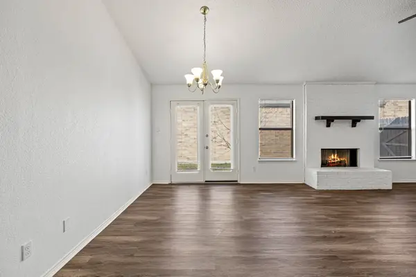 2713 Harvest Lake Drive, Irving, TX 75060