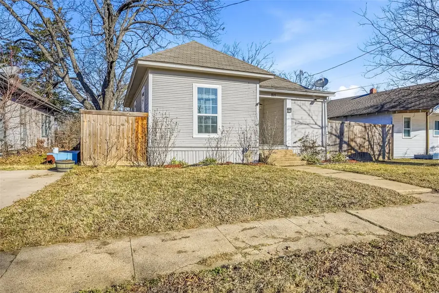 821 E Jones Street, Sherman, TX 75090 - Image #2