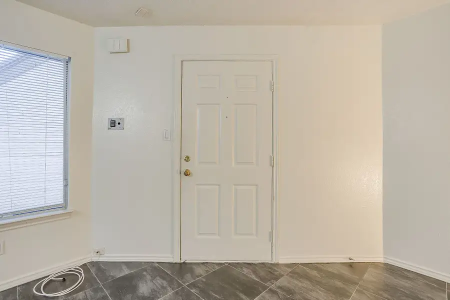 2300 Bamboo Drive #N207, Arlington, TX 76006 - Image #2