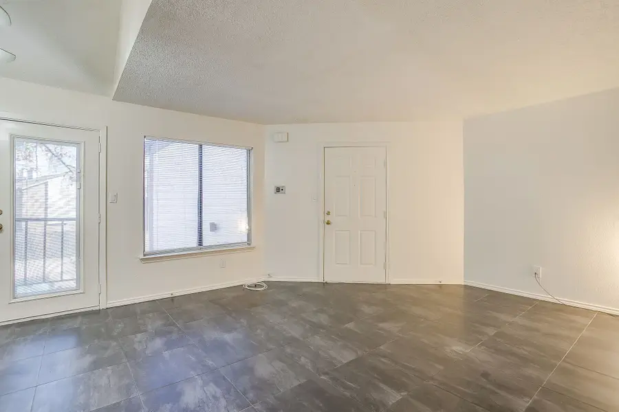 2300 Bamboo Drive #N207, Arlington, TX 76006 - Image #3