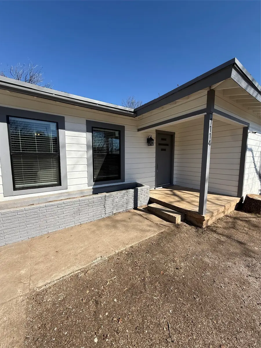 1114 W Mesquite Street, Coleman, TX 76834 - #2