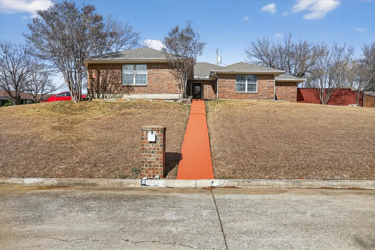 2010 Libby Lane, Grand Prairie, TX 75050 - Image #1