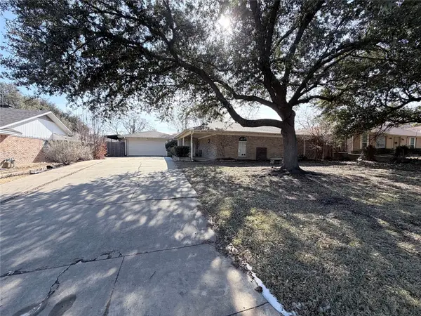 6209 Trail Lake Drive, Fort Worth, TX 76133