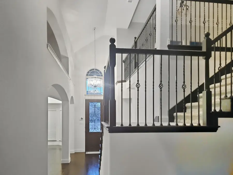 5325 Center Hill Drive, Fort Worth, TX 76179 - Image #3