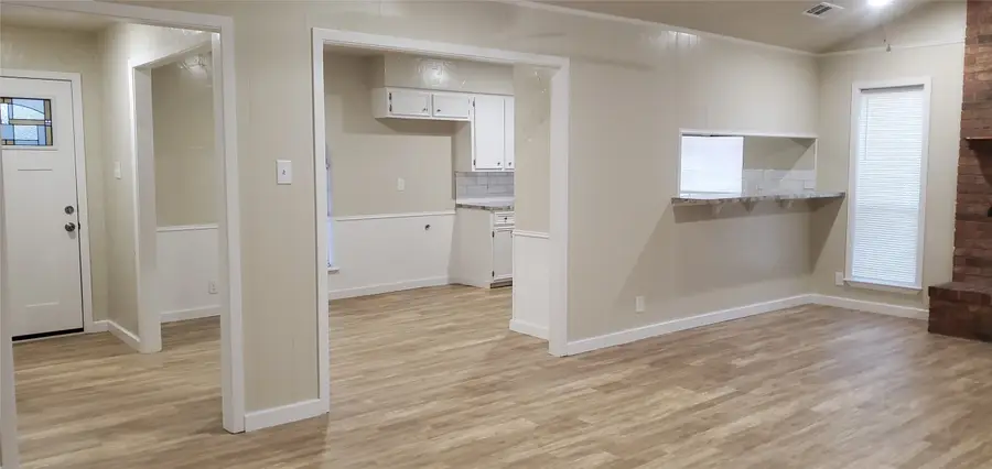 425 Oxford Drive, Sherman, TX 75092 - Image #2