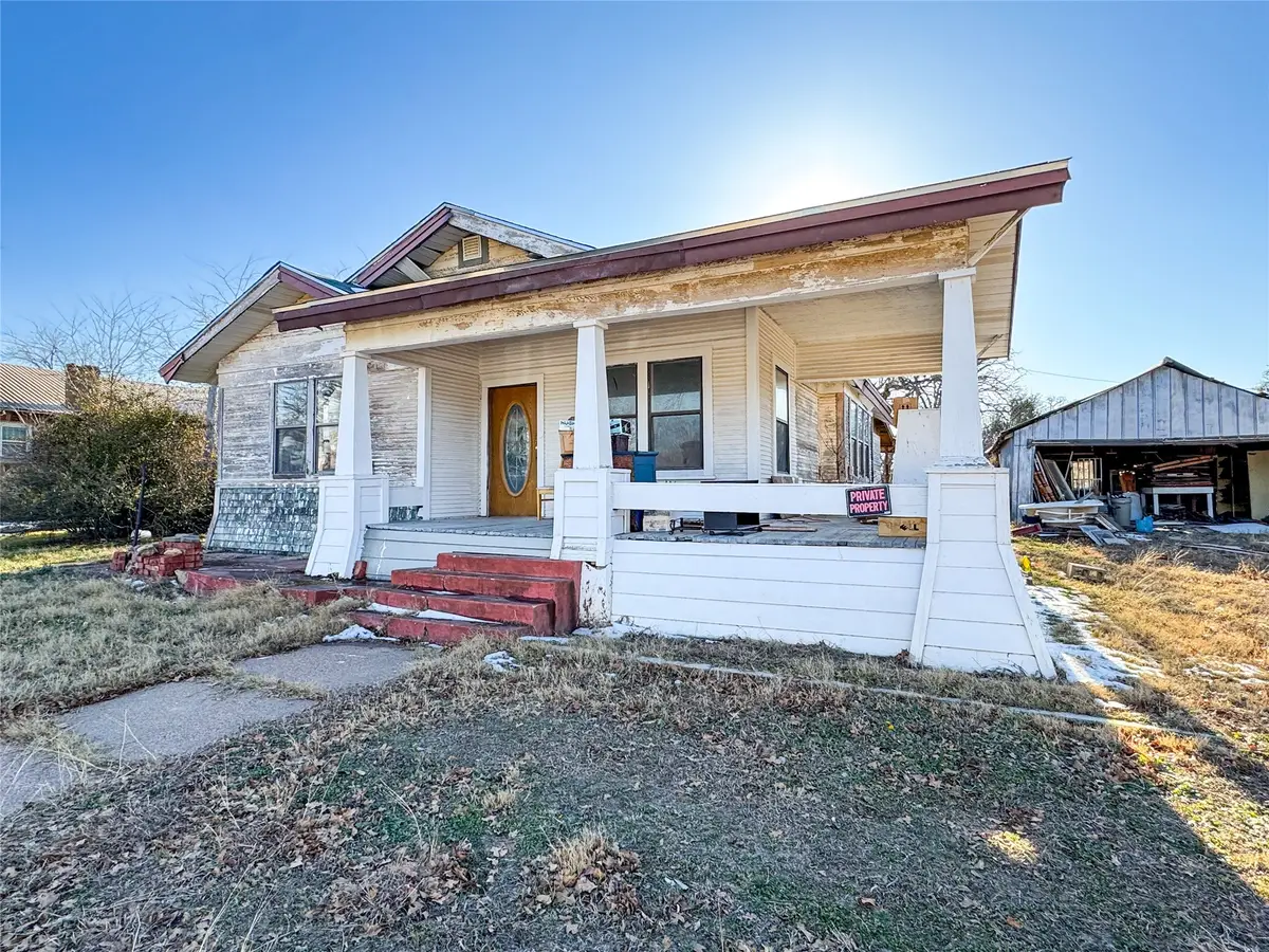 1206 Avenue M, Cisco, TX 76437 - #1