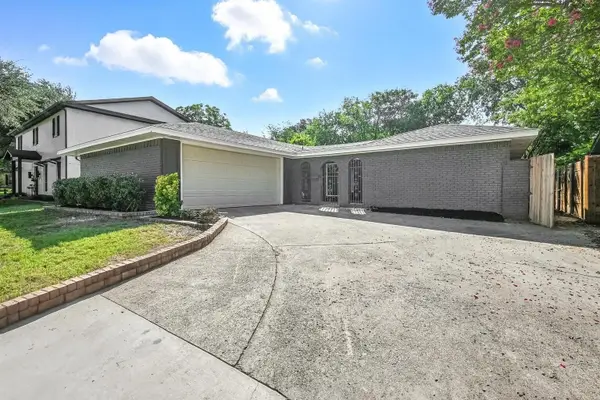 1614 Camero Drive, Carrollton, TX 75006