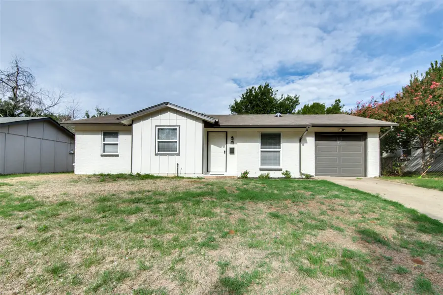 1213 Glenn Drive, Euless, TX 76039 - Image #2