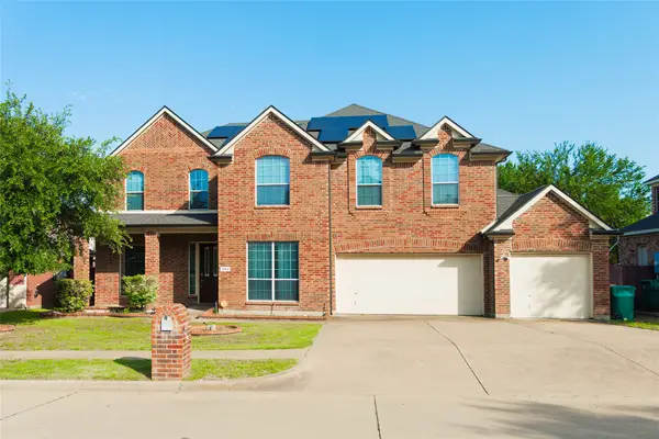 662 Oak Creek Drive, Cedar Hill, TX 75104